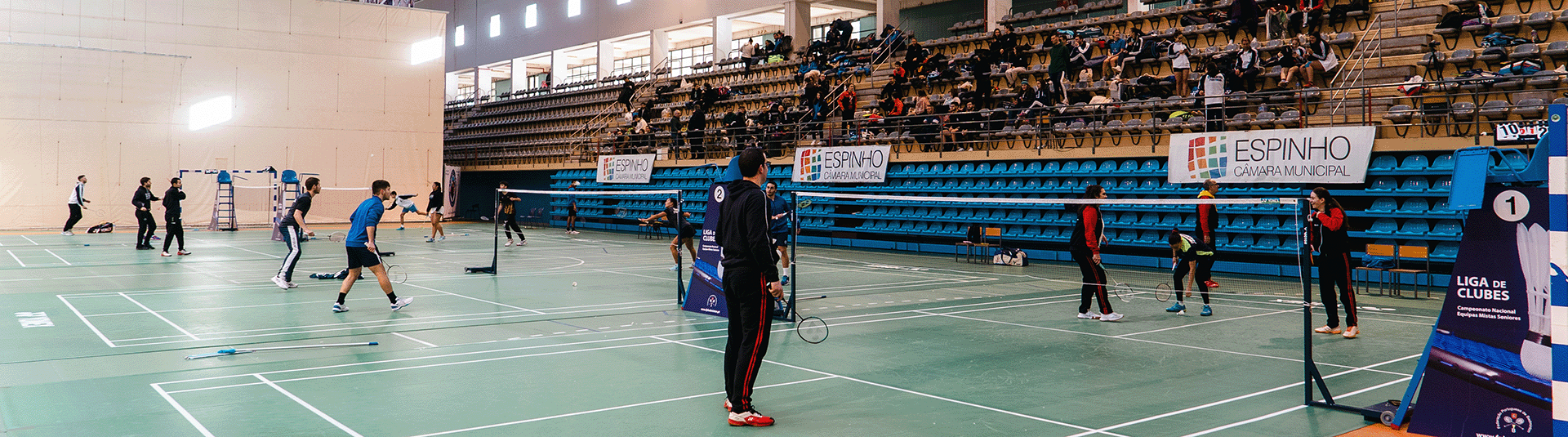 Competição de Badminton na Nave Polivalente